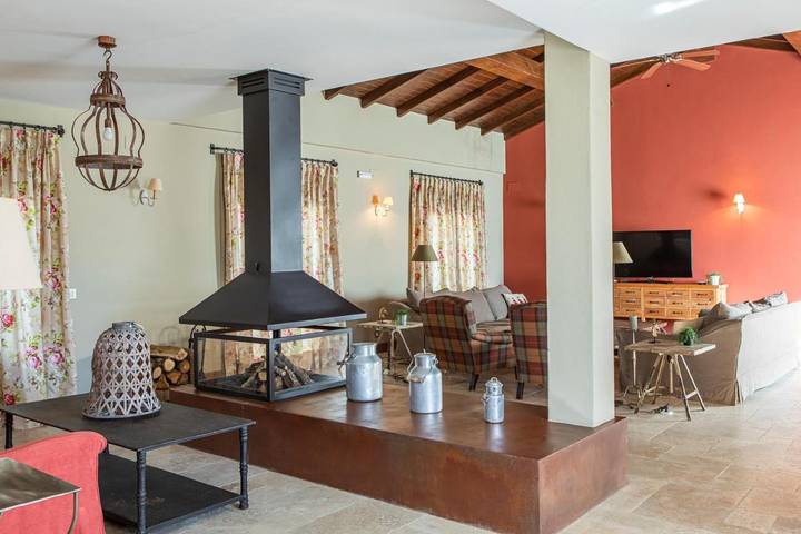 Casa rural para 12 personas, con vistas al lago y piscina además de jardín y vistas en Sierra de Gata - 4