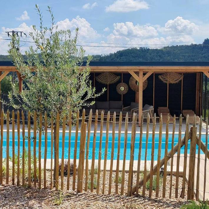 Maison de campagne pour 5 personnes, avec piscine ainsi que vue et jardin à Voudenay