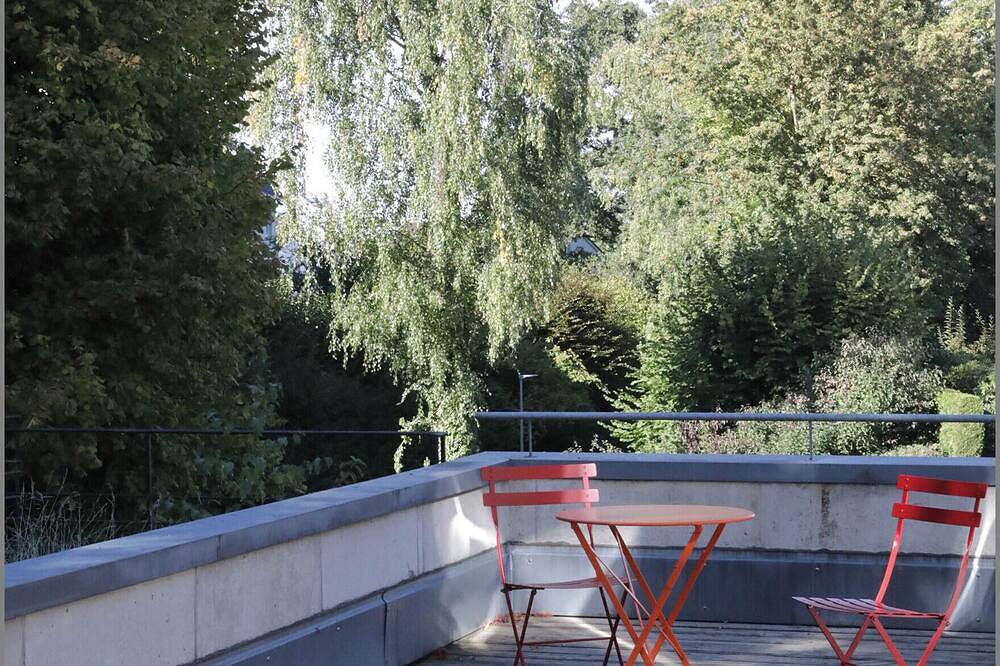 Ganze Wohnung, Moderne Atelierwohnung, möbliert, 50m², Lemgo/Brake in Lemgo, Kreis Lippe