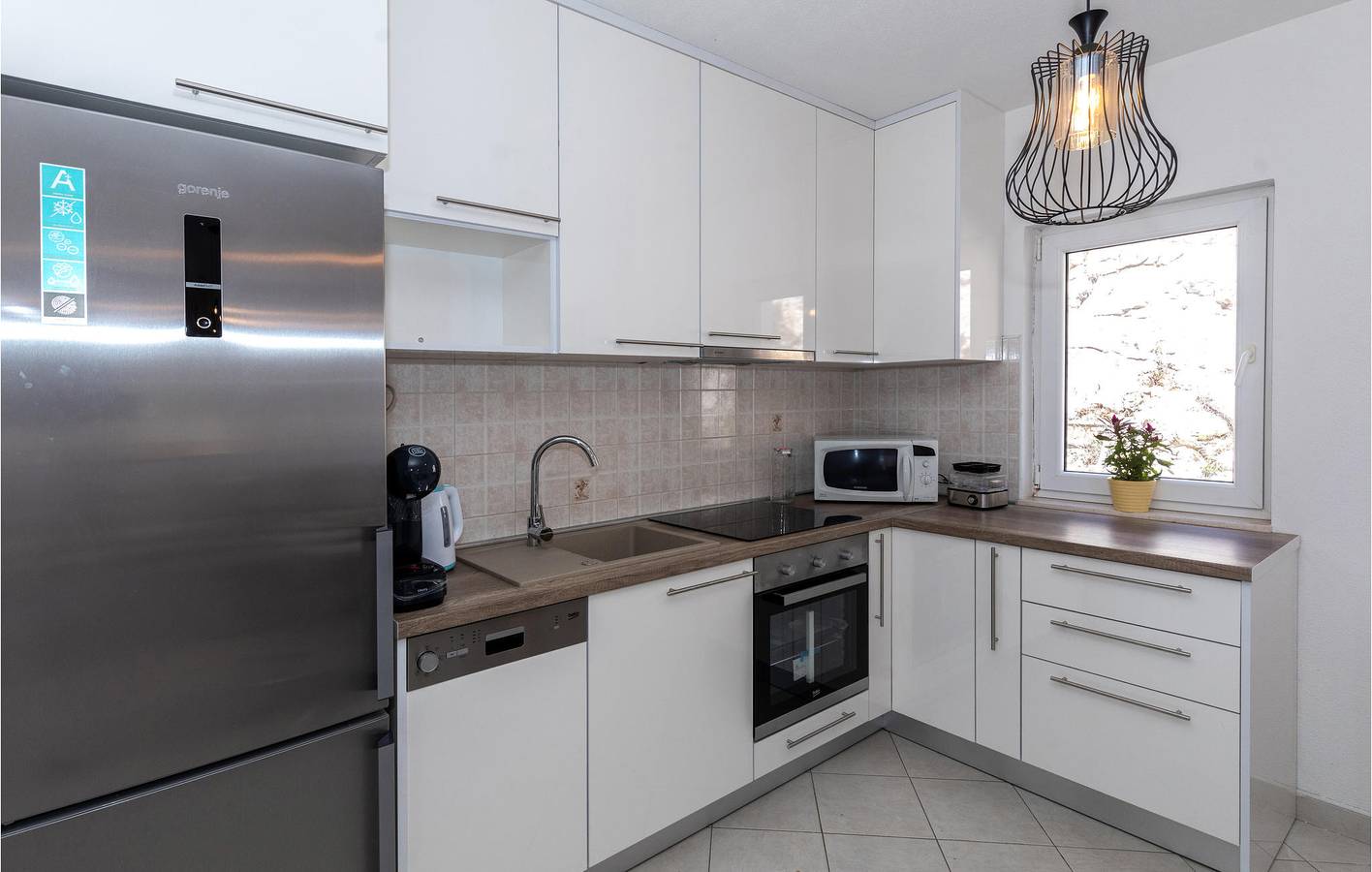 Ganze Ferienwohnung, Ferienwohnung für 6 Personen mit Terrasse in Komarna, Dubrovnik-Neretva