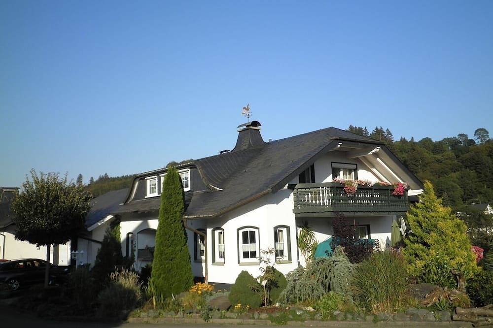 Ganze Wohnung, ☀️☀️☀️ gemütliche Ferienwohnung mit Zusatzraum zum erweitern🌞🌞🌞 in Schwalefeld, Willingen