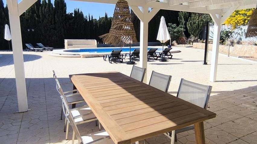 Chalet para 6 personas, con piscina y jardín en Marina Alta - 3