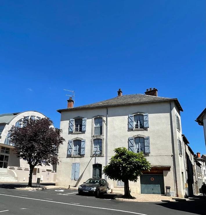 Gîte pour 2 personnes, avec Vue à Bort-les-Orgues