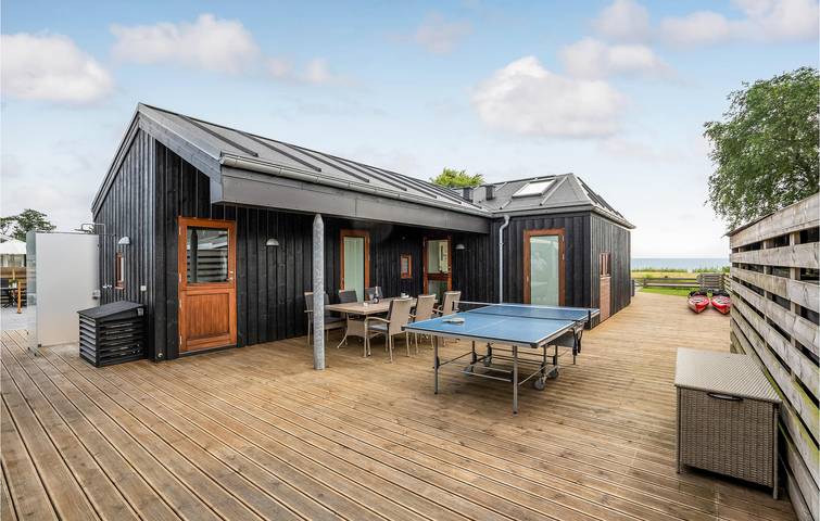 Vacation house for 8 people, with yard and terrace - 1