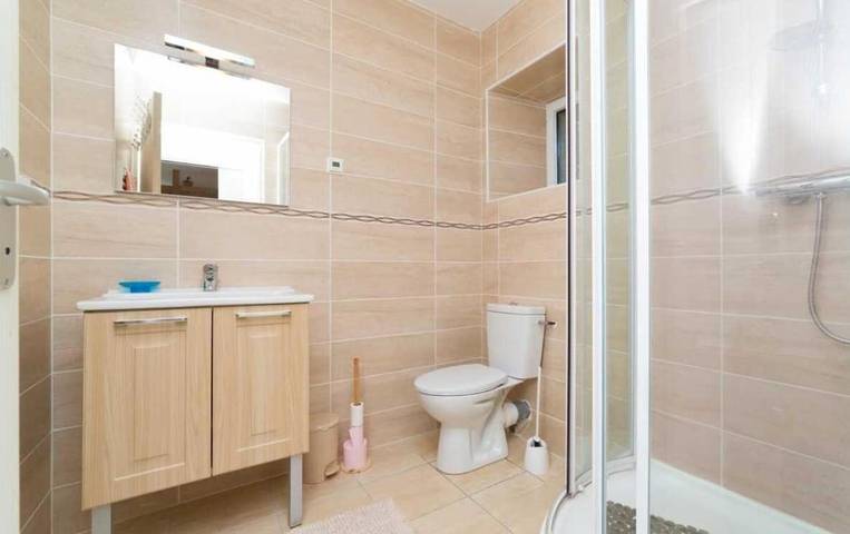 Location de vacances pour 5 personnes, avec terrasse et jardin, adapté aux familles à Langoat - 2