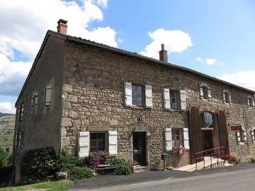 Maison d’hôte pour 2 personnes, avec vue ainsi que terrasse et jardin à Tramayes