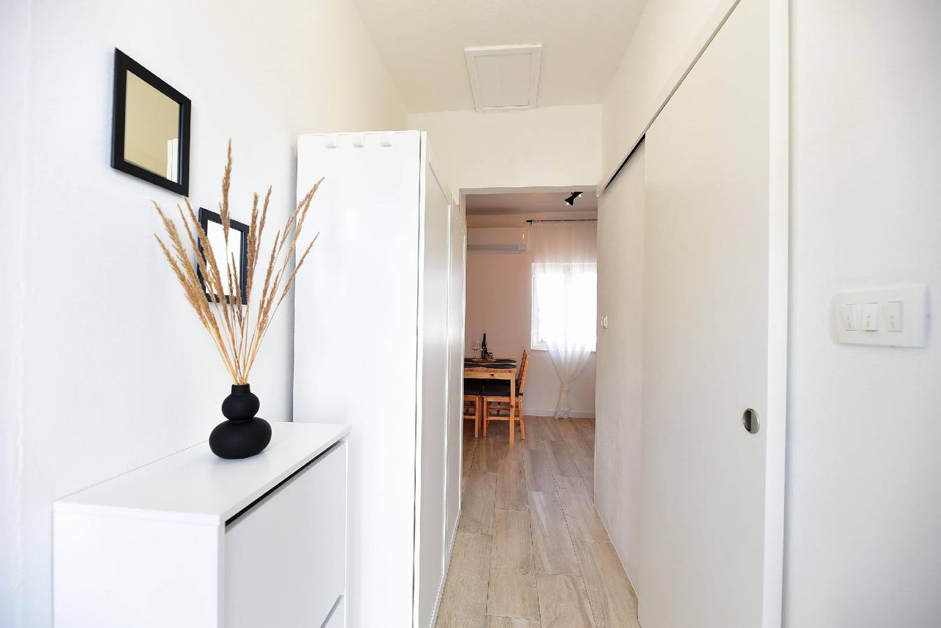 Ganze Ferienwohnung, Ferienwohnung für 2 Personen  + 1 Kind ca. 40 qm in Ljubač bei Zadar, Dalmatien (Norddalmatien) in Ljubac, Zadar