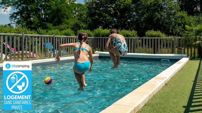 Gîte pour 4 personnes, avec sauna et jacuzzi à Chassenard - 2