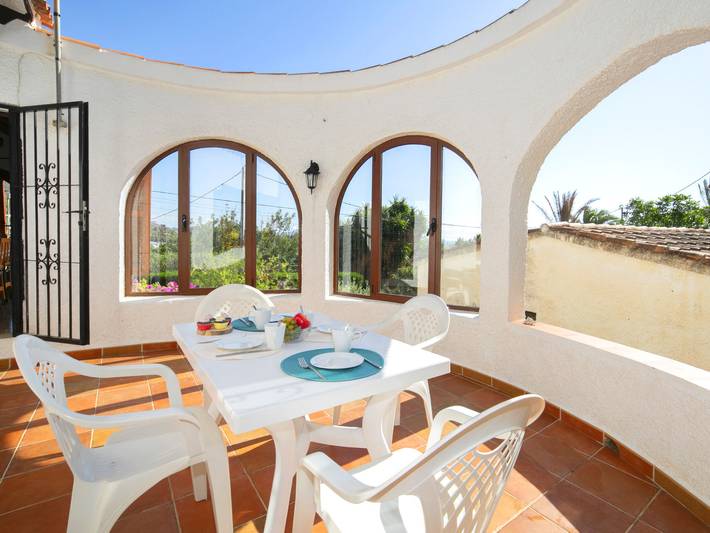 Ferienhaus für 4 Personen, mit Terrasse und Garten in Calpe - 2
