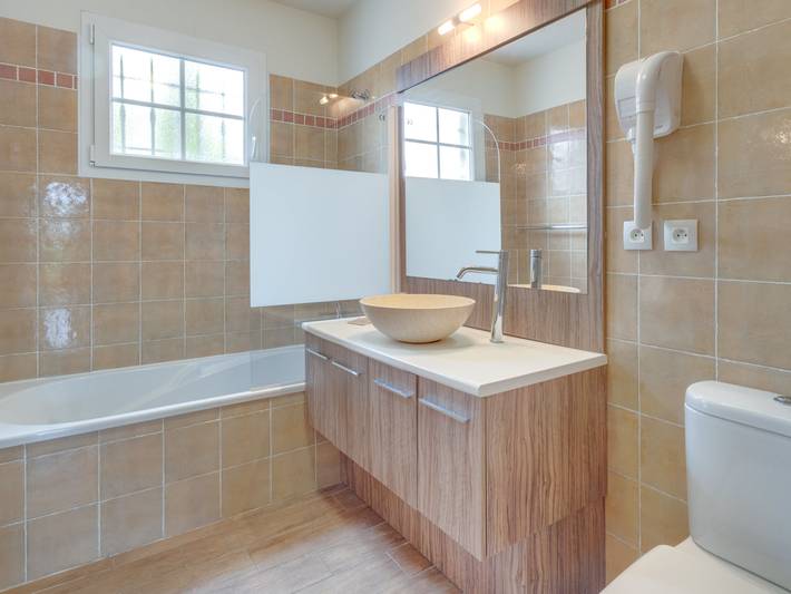Ferienhaus für 8 Personen, mit Terrasse und Garten sowie Kinderpool in Draguignan Region - 4