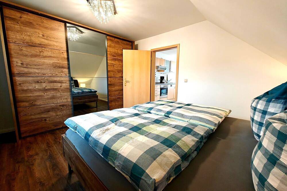 Ganze Wohnung, Ferienhaus Renz - Achterwasserblick in Neppermin - Ferienwohnung 1 in Neppermin, Benz