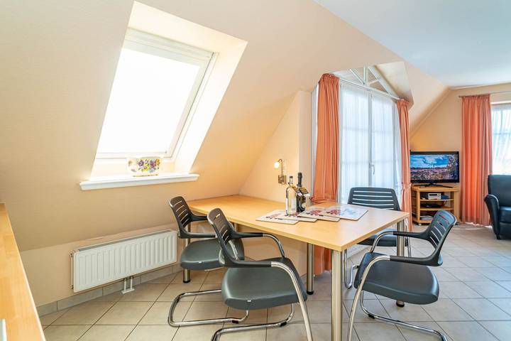 Ganze Wohnung, Großzügige 3- Zimmerwohnung für bis 4 Personen, mit Balkon. in Westerland, Sylt (Gemeinde)