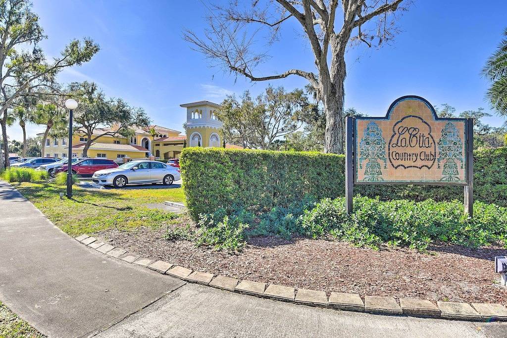 Ganze Wohnung, Sunny Titusville Retreat Near Space Coast! in Titusville, Space Coast