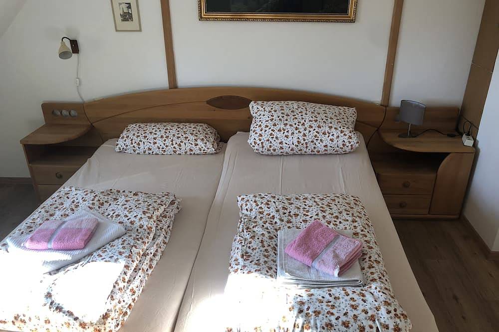 Ganze Wohnung, Schöne neu renovierte Ferienwohnung Waldrand Lage in Bayerisch Schwaben