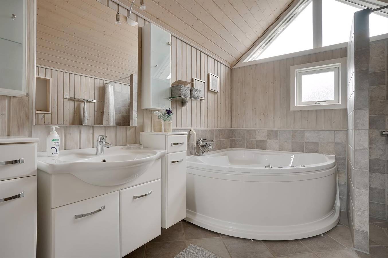 Stunning home in Thisted w/ Wifi, 3 Bedrooms and Sauna in Thisted, Thy Nationalpark