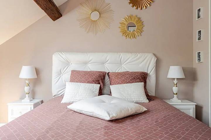 Charming Brie house in a quiet haven of peace near Disneyland in Lumigny-Nesles-Ormeaux, Seine-et-Marne