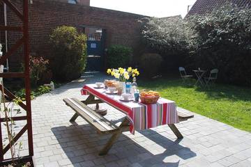 Gîte pour 4 personnes, avec jardin dans Gœulzin