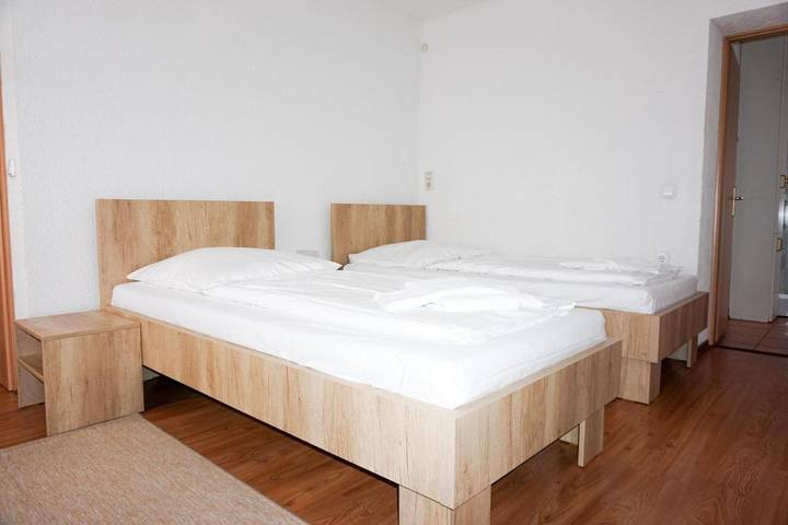 Hotel für 2 Personen, mit Garten und Terrasse in Schwäbisch Gmünd - 4