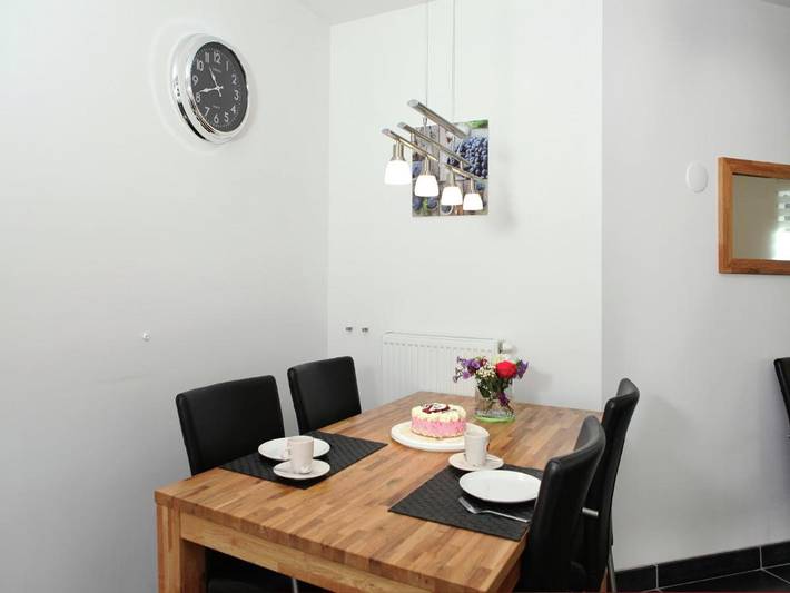 Location de vacances pour 4 personnes, avec jacuzzi ainsi que terrasse et jardin dans Epen - 3