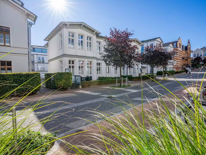 Ganze Ferienwohnung, Villa Erika App. 06 - nur 50 m zum Ostseestrand in Drei Kaiserbäder, Heringsdorf