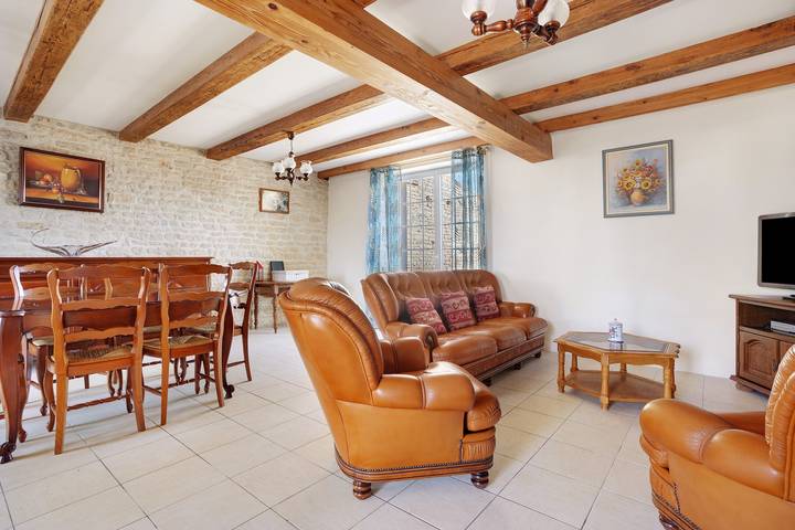 Casa de campo «La Demeure D'Elles» con terraza y jardín privados in Le Thou, Region de Rochefort