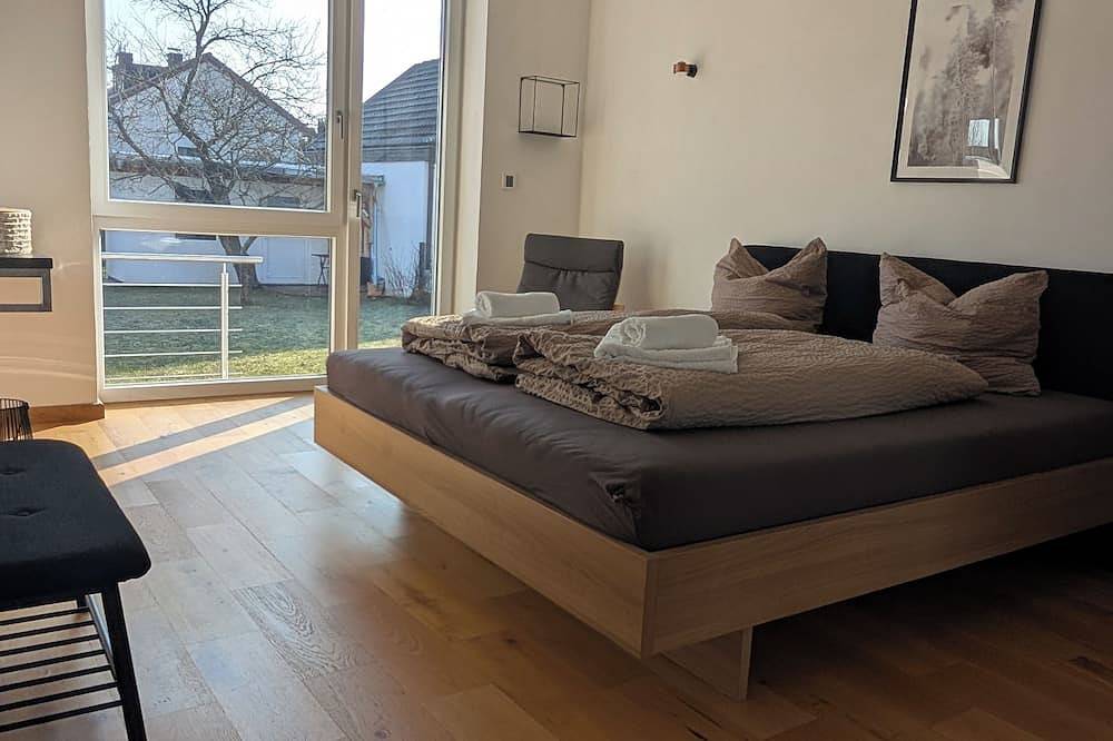 Viel Platz, Licht & Ruhe und Comfort mit großer Terrasse in Herzogenaurach in Herzogenaurach, Franken