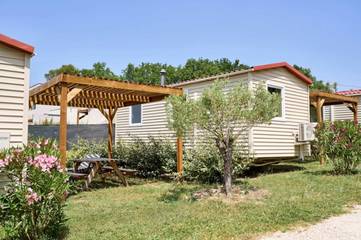 Camping voor 4 Personen in Malemort-du-Comtat, Parc naturel régional du Mont-Ventoux, Afbeelding 3