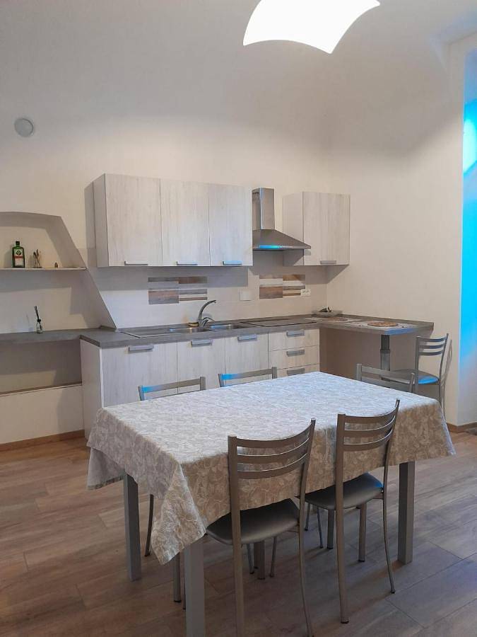 Gîte pour 4 personnes, avec vue et terrasse, animaux acceptés à Dronero