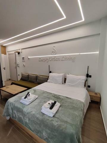 Gîte pour 2 personnes, avec vue et terrasse à Serrès