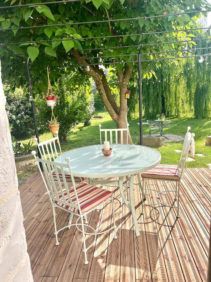 Gîte pour 4 personnes, avec jardin et terrasse à Saint-Hilaire-de-Brethmas