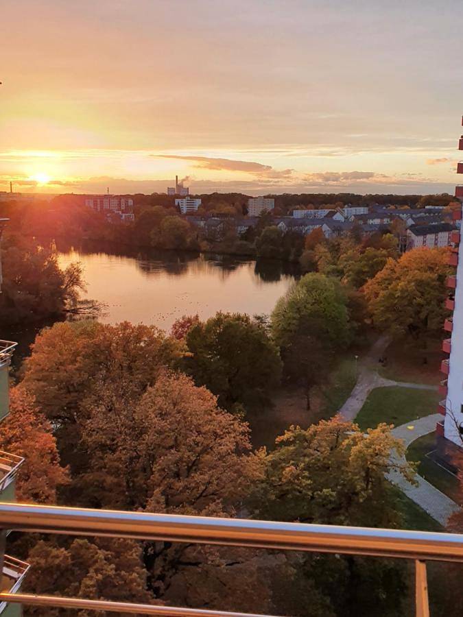 Ferienwohnung für 4 Personen, mit Balkon und Seeblick sowie Ausblick
