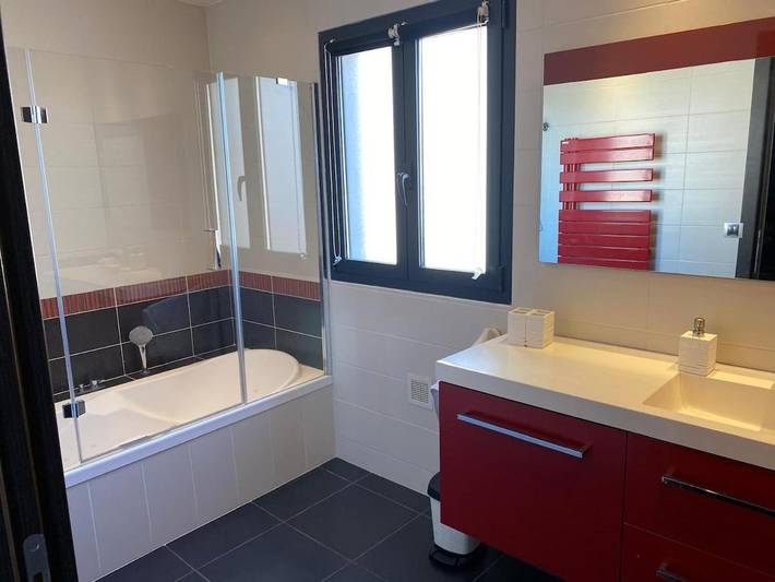 Villa pour 8 personnes, avec Jacuzzi et Terrasse ainsi que Jardin et Piscine à Lattes - 4