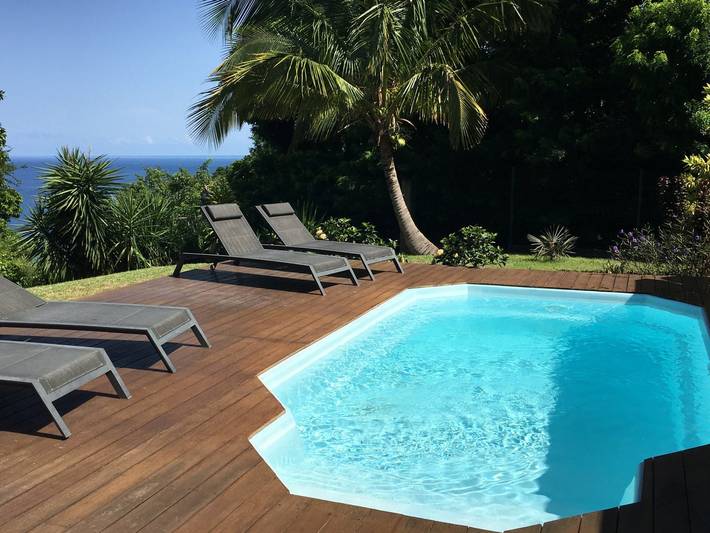 Location de vacances pour 9 personnes, avec piscine et jardin ainsi que jacuzzi et terrasse dans Basse-Terre (homonymie) - 2