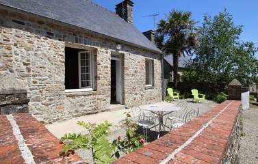 Gîte pour 2 personnes, avec jardin à Fierville-les-Mines