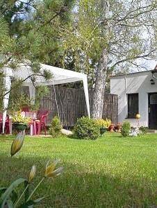 Ganze Wohnung, Lakeside Bed and Breakfast Berlin - Pension Am See in Falkensee, Havelland