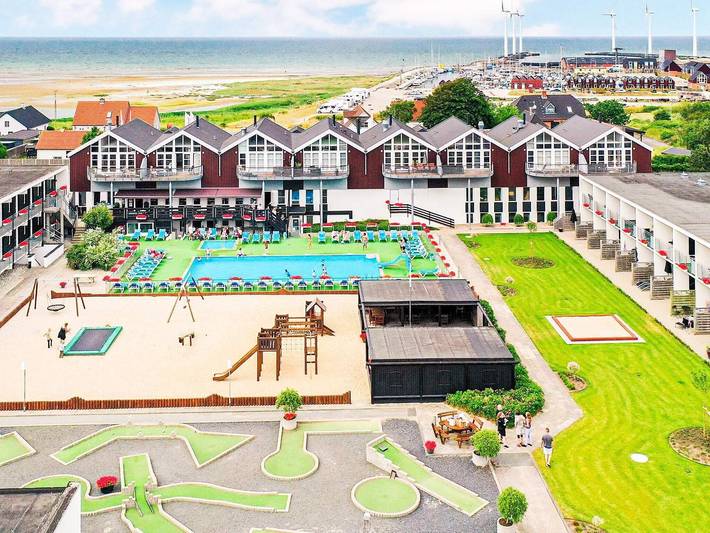 Location de vacances pour 4 personnes, avec bassin pour enfant ainsi que balcon/terrasse et sauna, adapté aux familles au Danemark