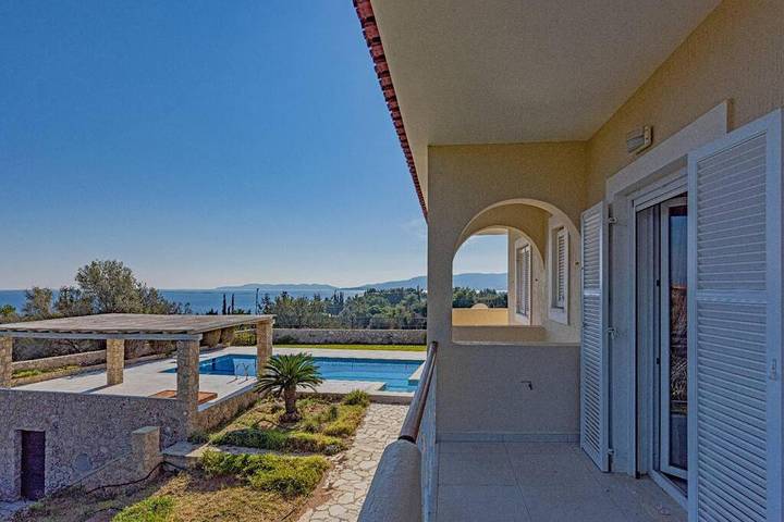 Location de vacances pour 12 personnes, avec jardin ainsi que vue et piscine à Porto Heli - 2