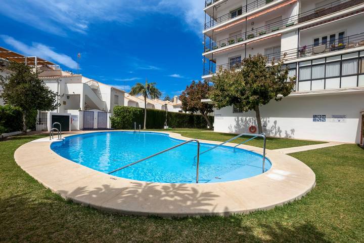 Location de vacances pour 4 personnes, avec Jardin à Nerja