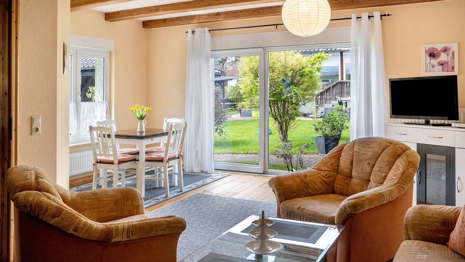 Ganze Wohnung, Ferienwohnung 'Strempel' mit privater Terrasse, privatem Garten und Wlan in Templin, Barnimerland Region
