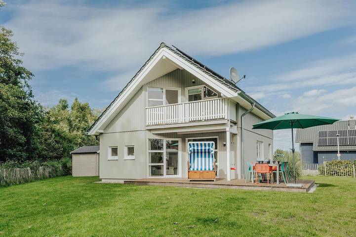 Ferienhaus für 8 Personen, mit Sauna und Balkon sowie Garten