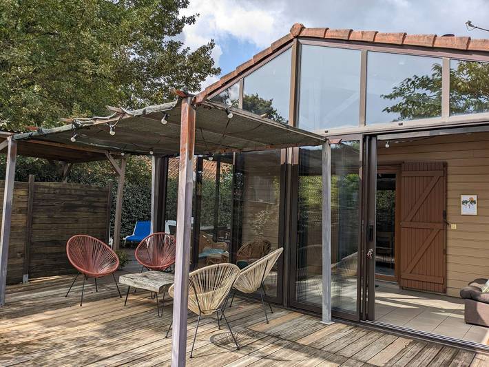 Chalet voor 9 personen, met terras en whirlpool in Biscarrosse