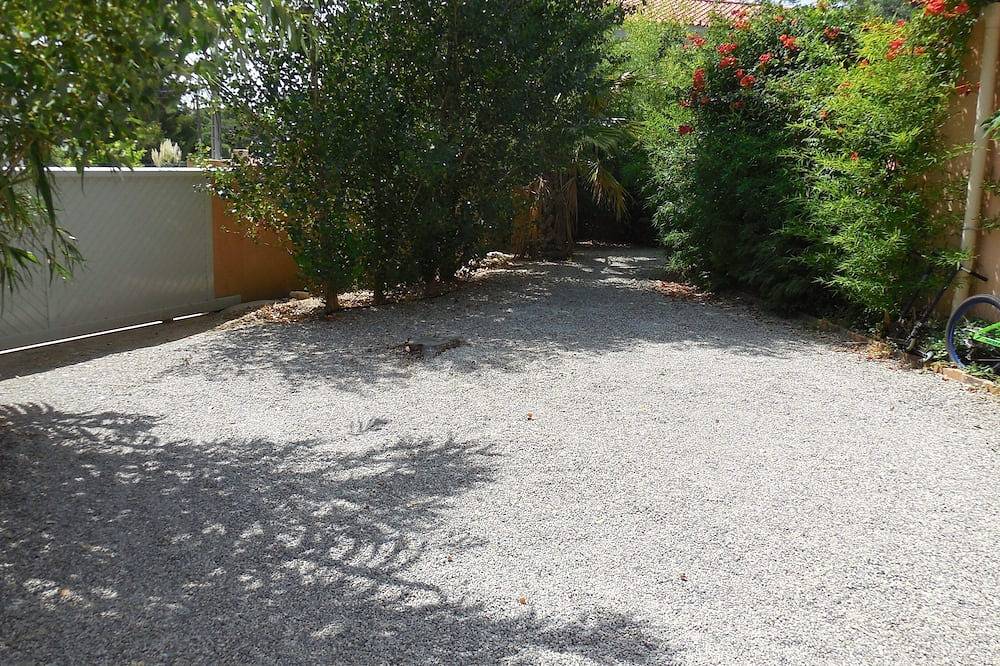 Geheel appartement, Schitterend gerenoveerd appartement in de bodem van villa met privé tuin in Carry-le-Rouet, Istres en omgeving