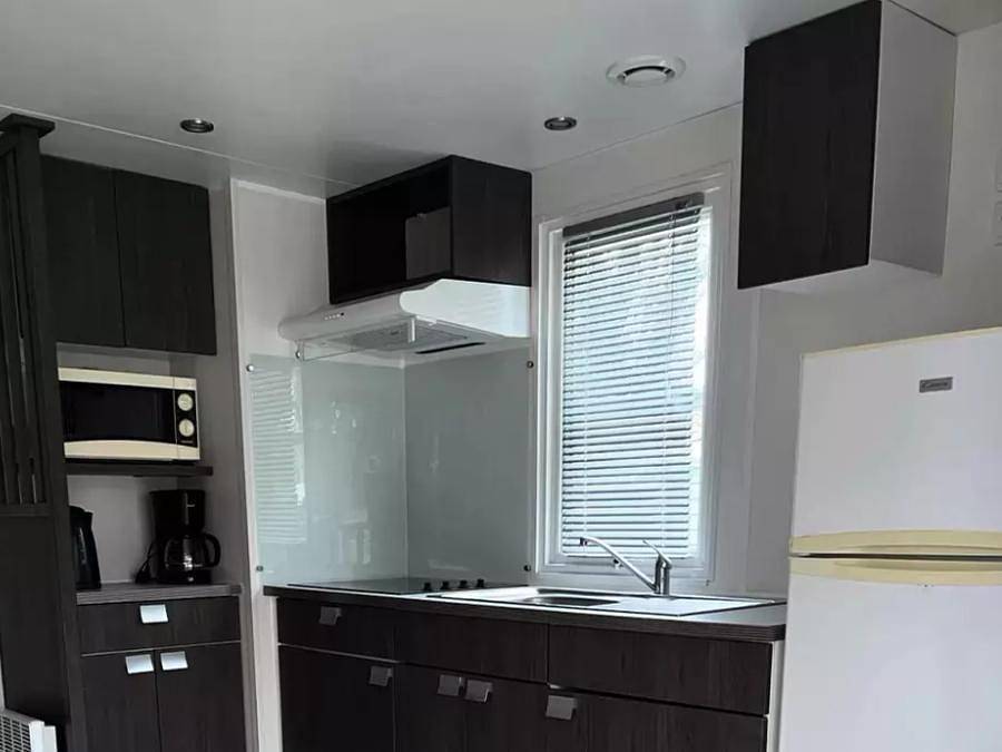 Camping Le Peyrolais - Mobilhome 4 personnes - Mobil-Home O'Hara 3 Pièces 4 Personnes Climatisé in Saint-Julien-de-Peyrolas, Région de Nîmes