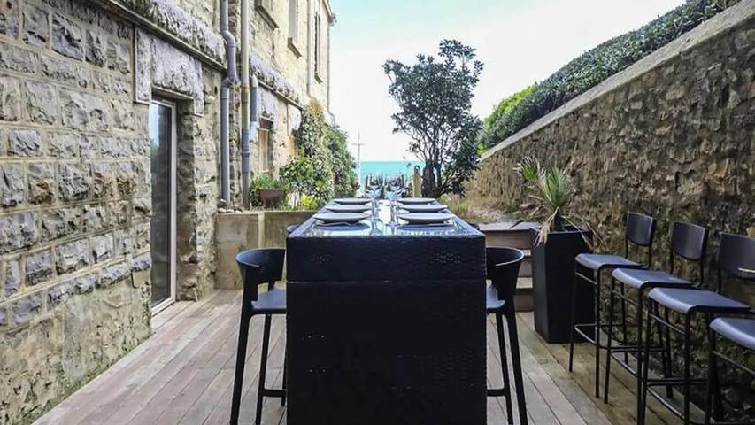 Gîte pour 6 personnes, avec terrasse dans Plage du Miramar - 4