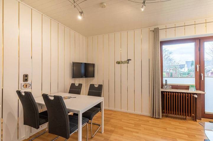 Appartement entier, Appartement-Salle de bain privée-Balcon-Erdgeschoss in Duhnen, Cuxhaven