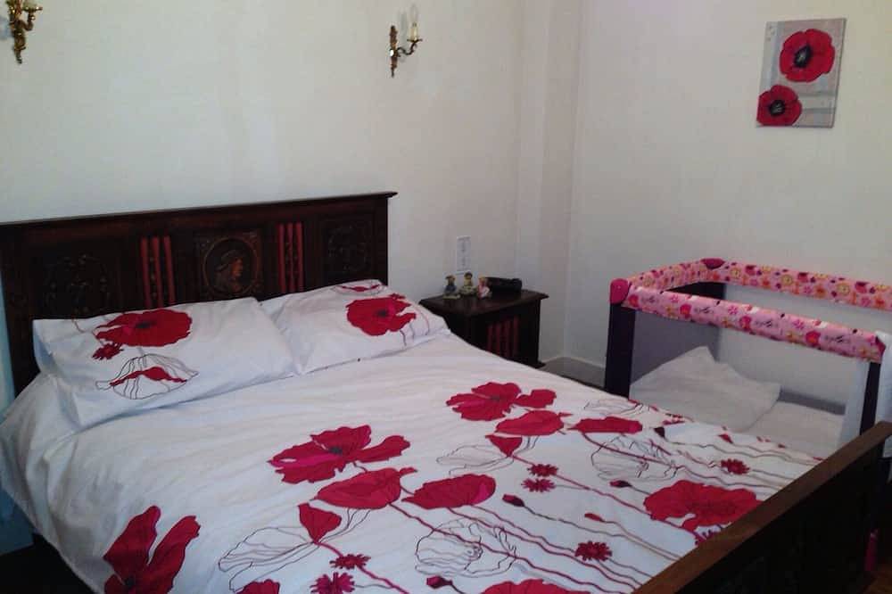 Casa con carácter in Pluvigner, Region de Lorient