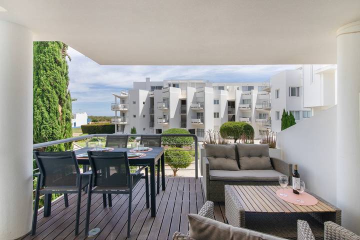 Apartamento entero, Apartamento 'Golden Sea' con piscina compartida, Wi-Fi y aire acondicionado in Cabanas de Tavira, Conceição e Cabanas de Tavira