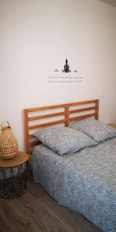 Appartement entier, One-Bedroom Apartment in Saint-Chéron, Essonne