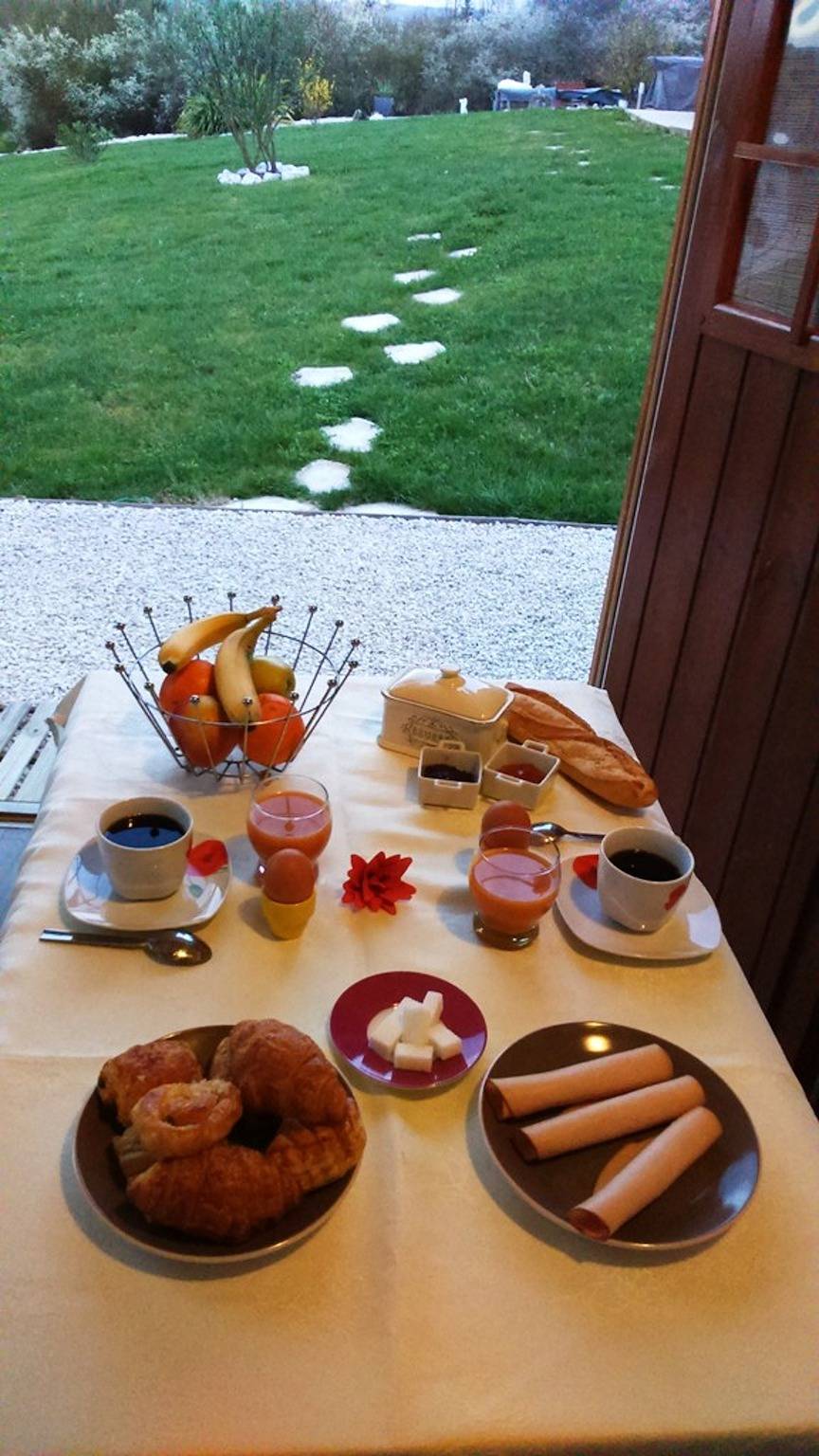 Chalet charmant à Dausse avec piscine et jardin in Dausse, Quercy