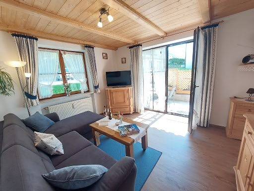Ganze Ferienwohnung, Haus am Forstamt 11 Ferienwohnungen - Ferienwohnung Nr. 1, 1-2 Personen, 40 qm, Terrasse, 1 Schlafzimmer, Erdgeschoss in Ramsau bei Berchtesgaden, Berchtesgadener Alpen
